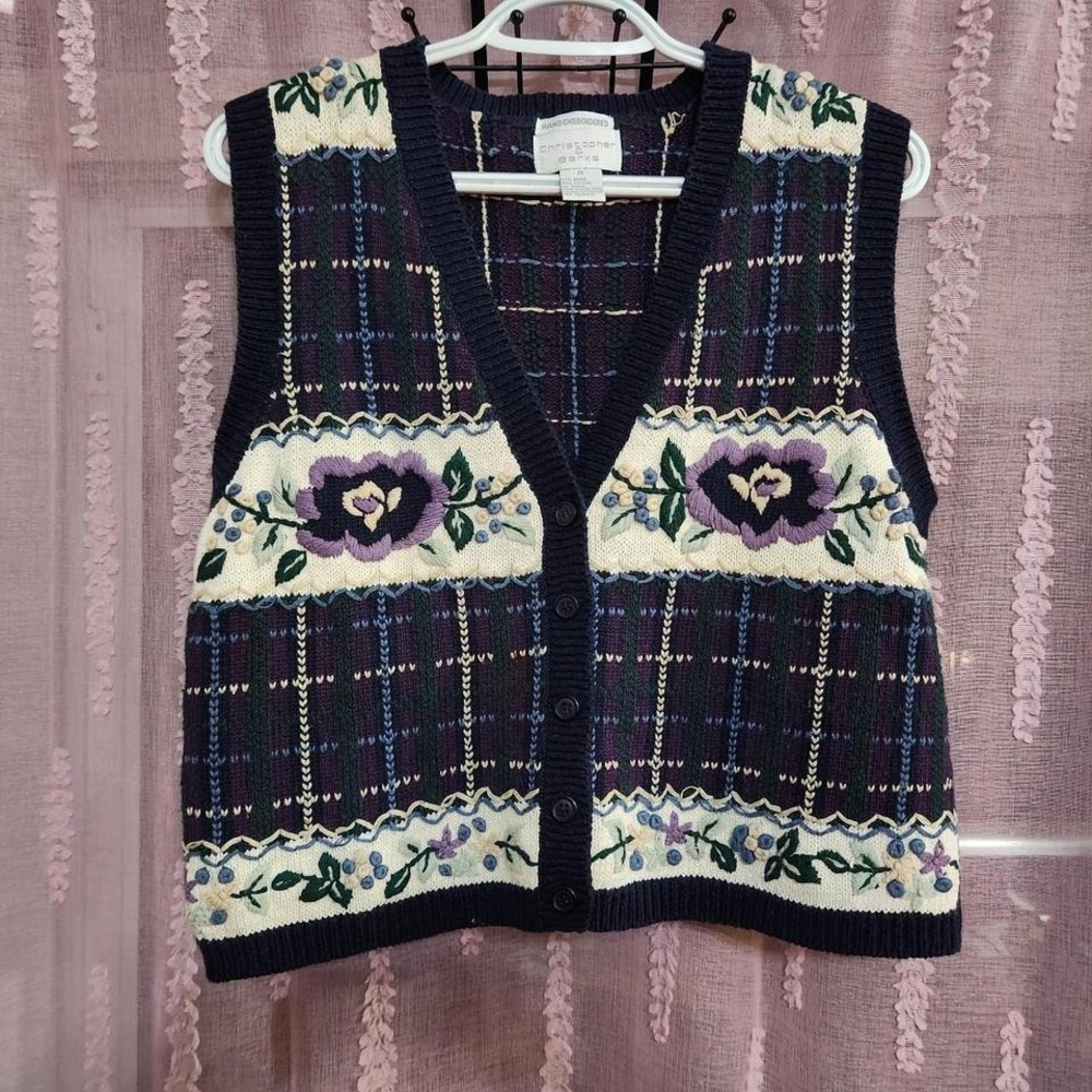 Cottagecore grandma style floral embroidered sweater vest size MED